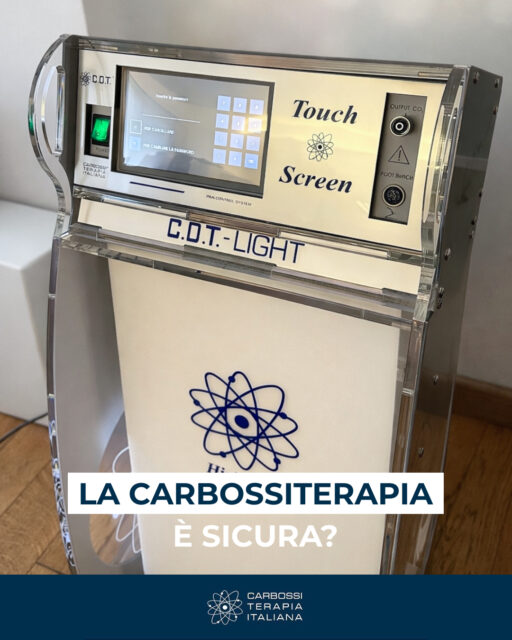Carbossiterapia: è un trattamento rischioso? Spoiler… no, se fatta come si deve. ✅La carbossiterapia si esegue con un’apparecchiatura dedicata, approvata dal Ministero della Salute, che regola in modo preciso dosaggio e flusso di CO₂: questo permette un trattamento personalizzato e quindi più sicuro.🔬 Perché è considerata sicura?A differenza dell’ossigeno, l’anidride carbonica si diffonde facilmente nei tessuti senza creare embolia (cioè senza rischio di “bolle” gassose).💡 Cosa si può avvertire?• una sensazione di bruciore: di solito lieve e sopportabile• in rari casi, piccoli ematomi/ecchimosi se si rompono capillari: evento legato soprattutto alla manualità dell’operatore👉 La vera regola d’oro: affidarsi a professionisti esperti riduce al minimo i possibili inconvenienti.#Carbossiterapia #MedicinaEstetica #Dermatologia #TrattamentiSicuri #Benessere #ProfessionistiDelSettore
